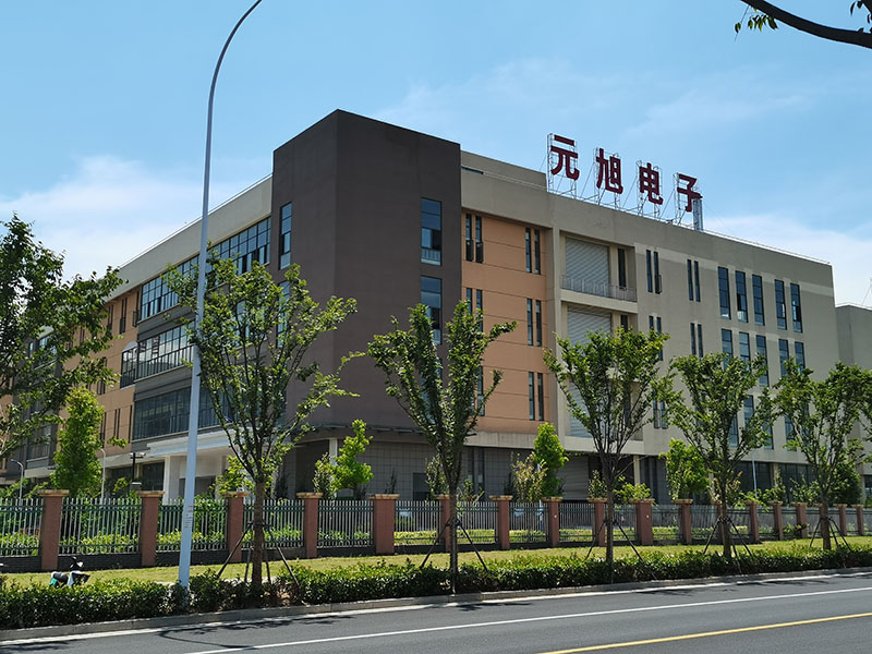 南京薩特科技旗下全資子公司安徽元旭采購我司一臺八溫區(qū)回流焊用于貼片保險(xiǎn)絲，貼片電阻測試SMT焊接缺陷